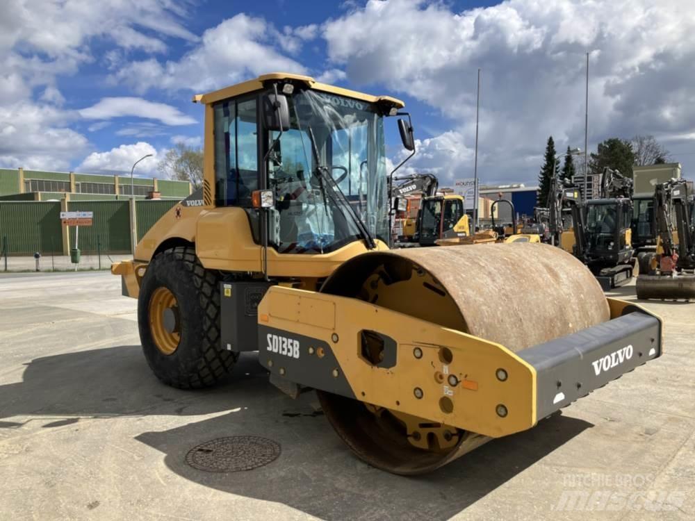 Volvo SD135B Tiivistyskoneet