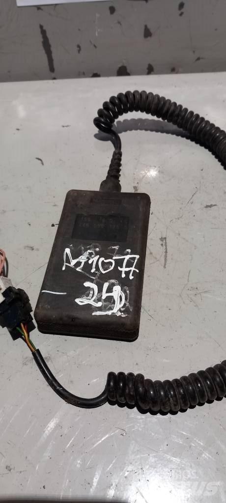 MAN TGA .  4460561380 Sähkö ja elektroniikka