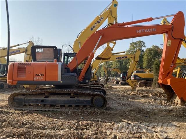 Hitachi ZX250 Telakaivukoneet