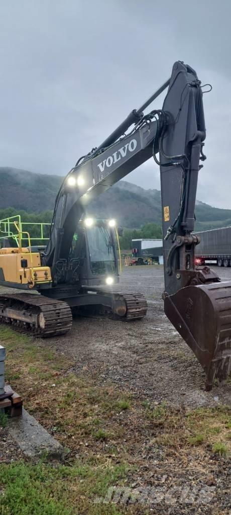 Volvo EC 220 DL Telakaivukoneet