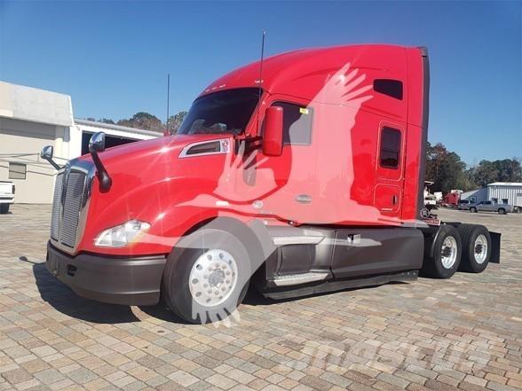 Kenworth T680 Vetopöytäautot
