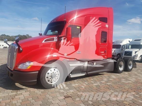 Kenworth T680 Vetopöytäautot