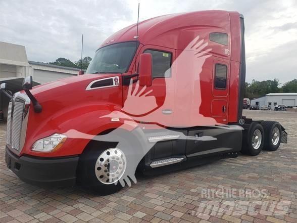 Kenworth T680 Vetopöytäautot