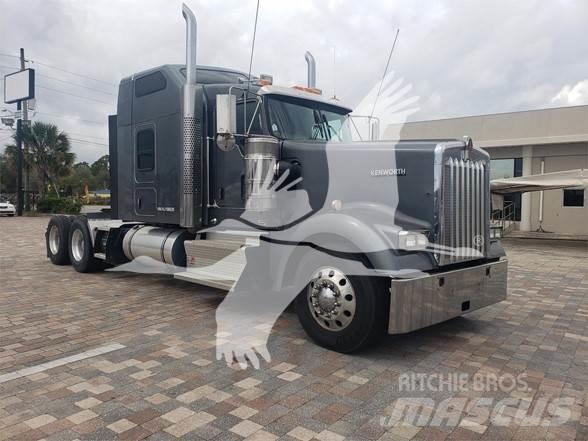 Kenworth W900 Vetopöytäautot