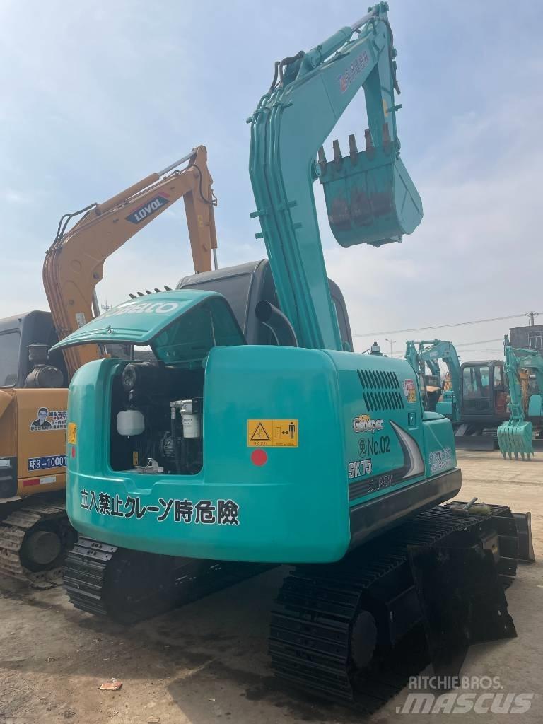 Kobelco SK 75 Minikaivukoneet < 7t