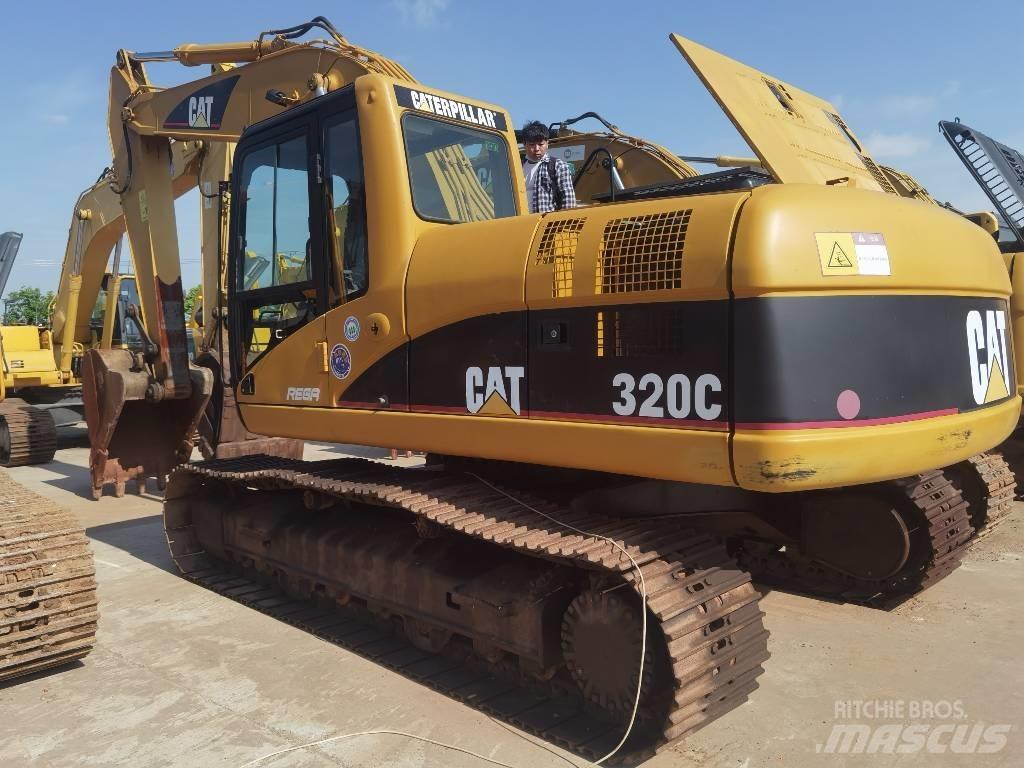 CAT 320 C Telakaivukoneet