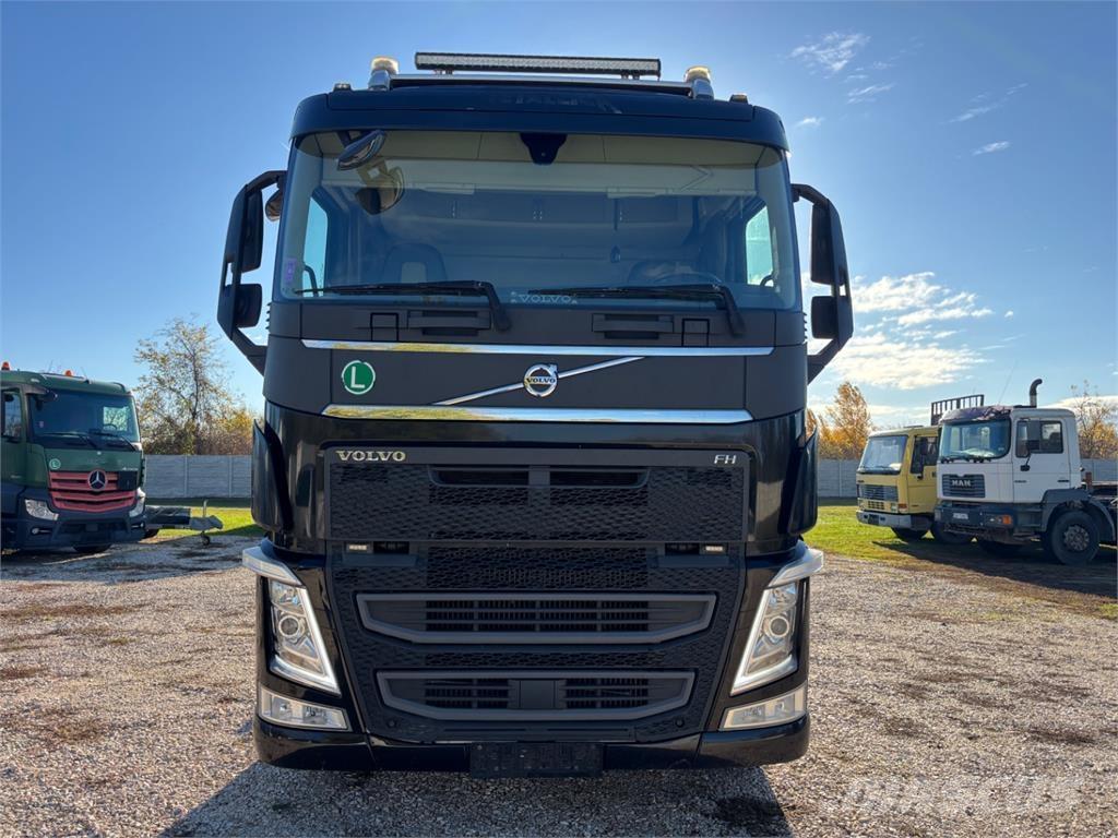 Volvo FH 540 6X4 Vetopöytäautot