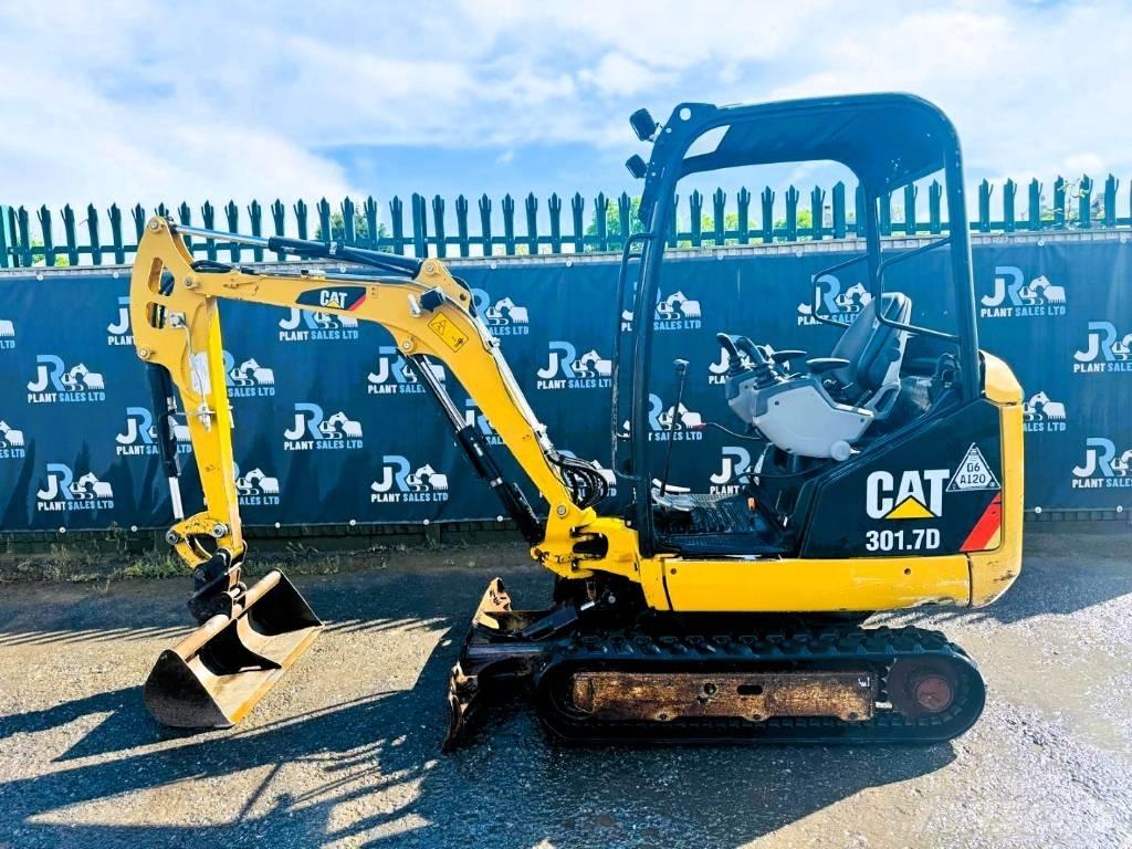 CAT 301.7 D Minikaivukoneet < 7t