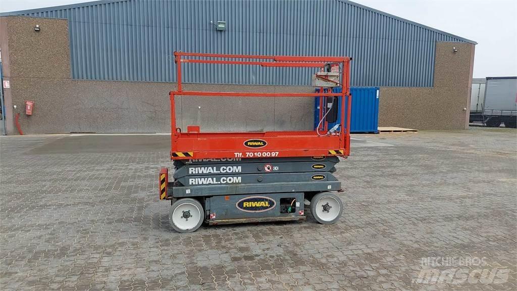 SkyJack SJIII3220 Saksilavat