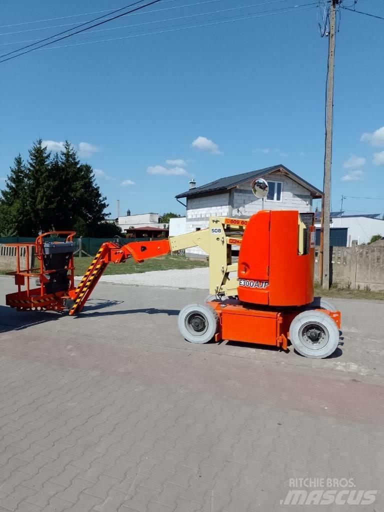 JLG E 300 AJP Kuukulkijat
