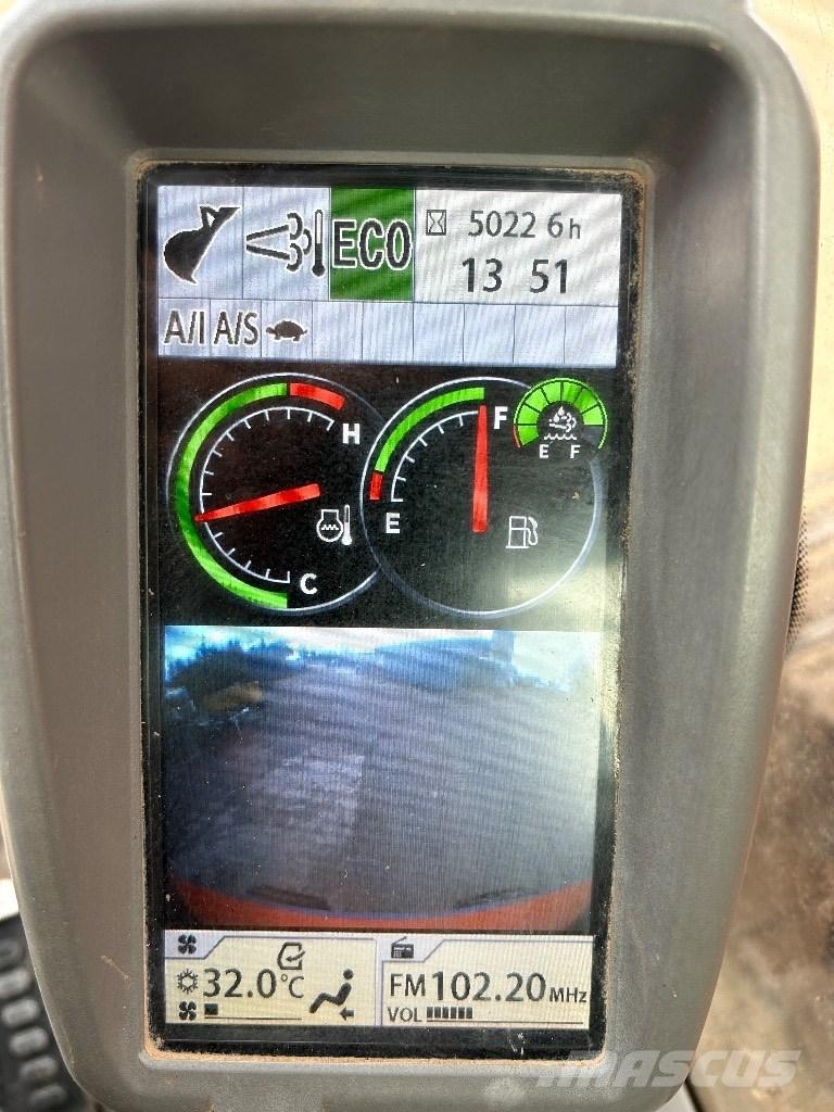 Hitachi ZX 135 US-6 Telakaivukoneet