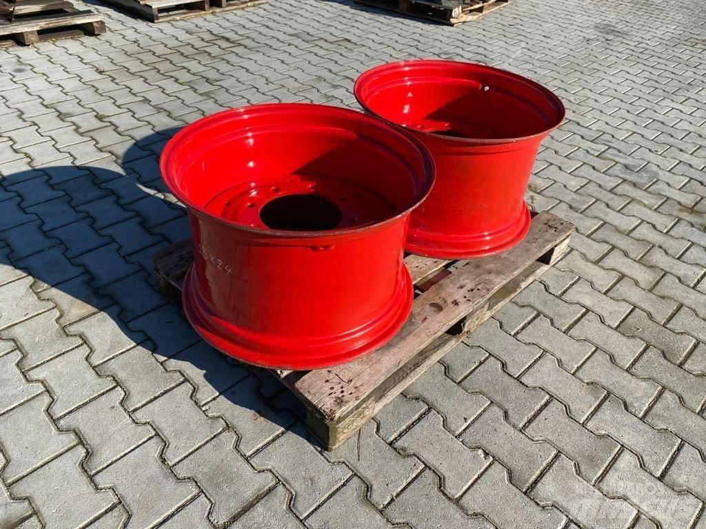 Fendt RIMS 15X24 Renkaat ja vanteet