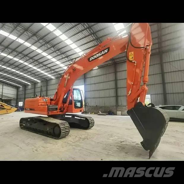 Doosan DX 225 LC Telakaivukoneet