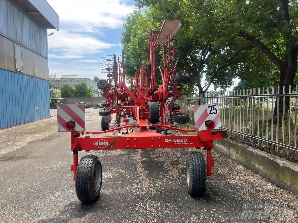Kuhn GA 8121 Karhottimet