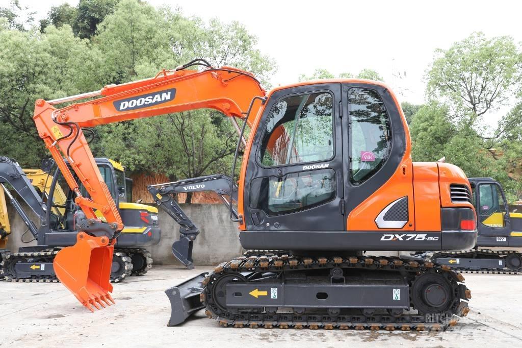 Doosan DX 75-9 C Minikaivukoneet < 7t
