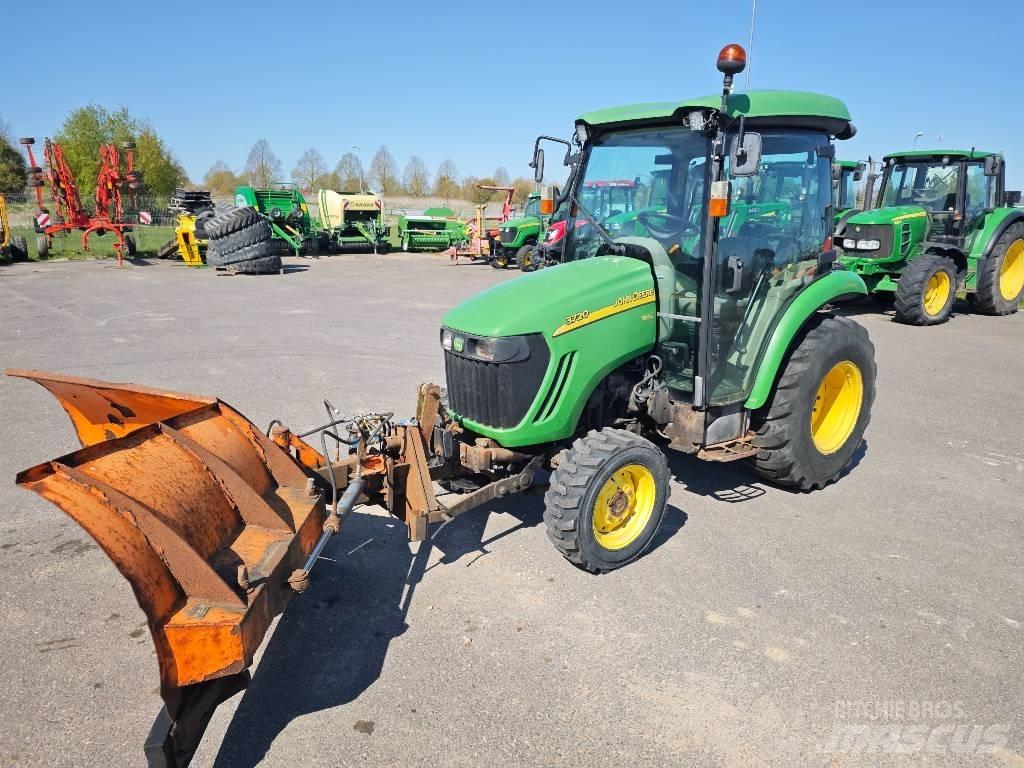 John Deere 3720 Taajamatraktorit