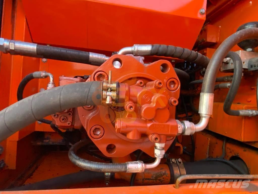 Doosan 220 LC-7 Telakaivukoneet
