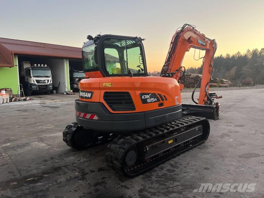 Doosan DX85R-3 Midikaivukoneet 7t - 12t