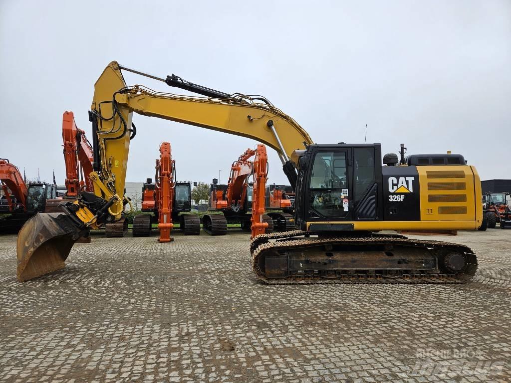 CAT 326 F L Telakaivukoneet
