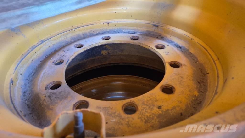 Michelin 17.5R25 XHA Renkaat ja vanteet