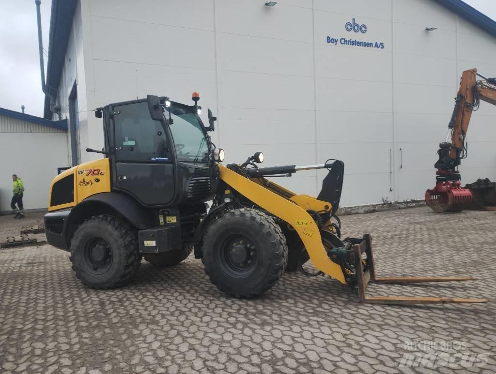 New Holland W70C Pyöräkuormaajat