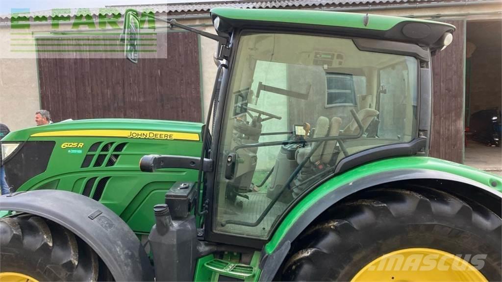 John Deere 6125R Traktorit