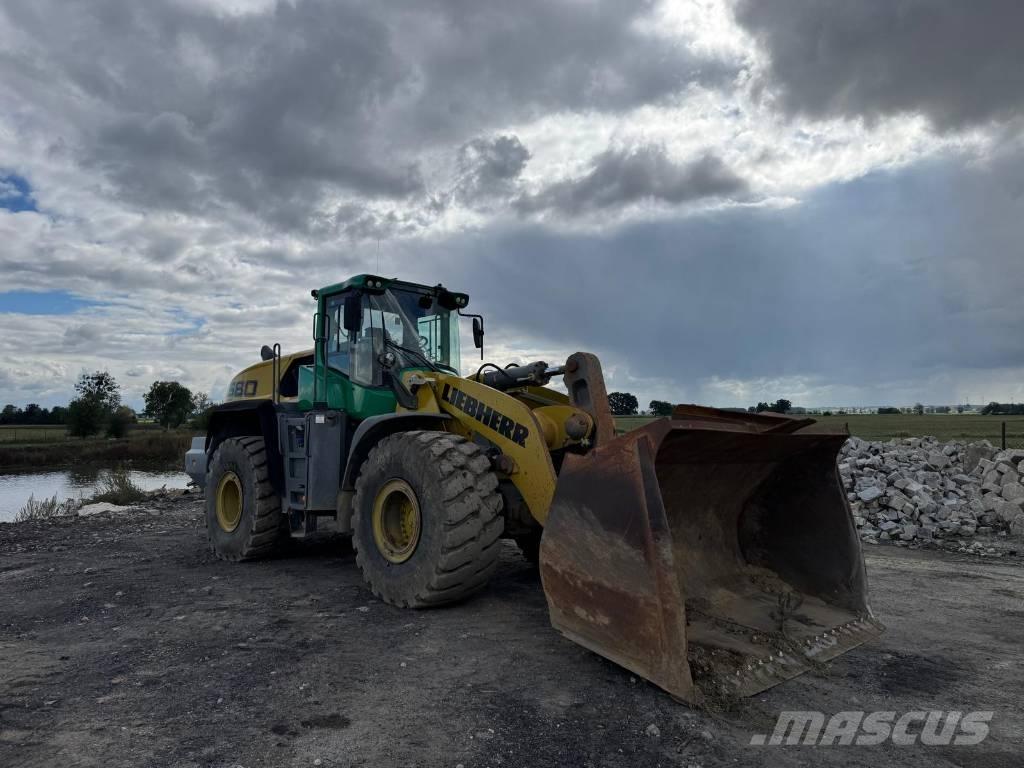 Liebherr L 580 Pyöräkuormaajat