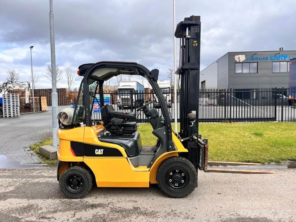 CAT GP25N Nestekaasutrukit