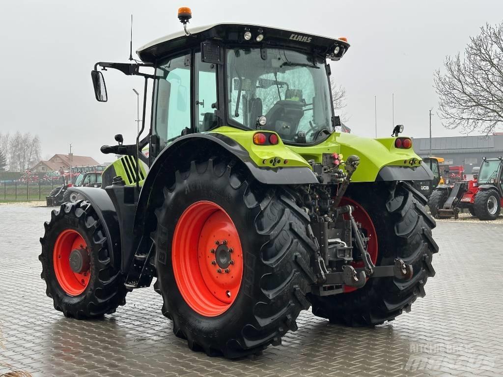 CLAAS Arion 550 Traktorit