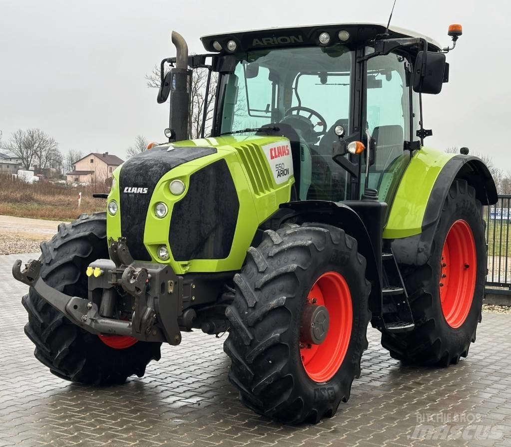 CLAAS Arion 550 Traktorit