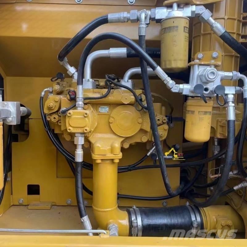 CAT 324 D Telakaivukoneet