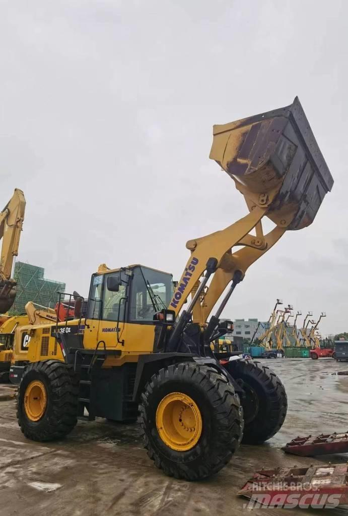 Komatsu WA 380 Pyöräkuormaajat