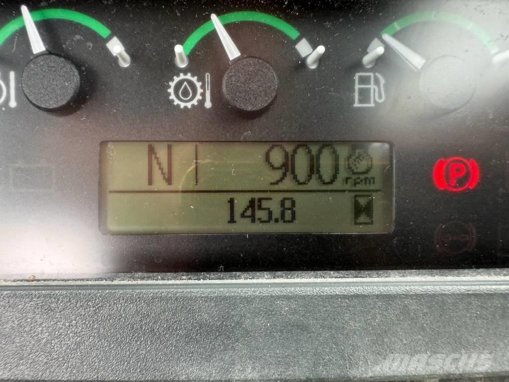 John Deere 710 J Kaivurikuormaajat