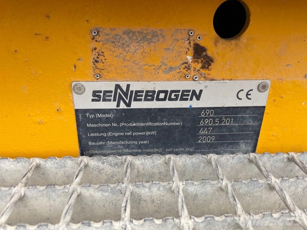 Sennebogen S 690 Kaapelikaivukone