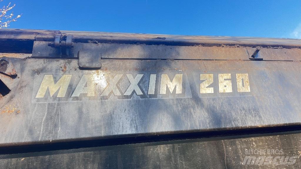 Beco Maxxim 260 Kippiperävaunut