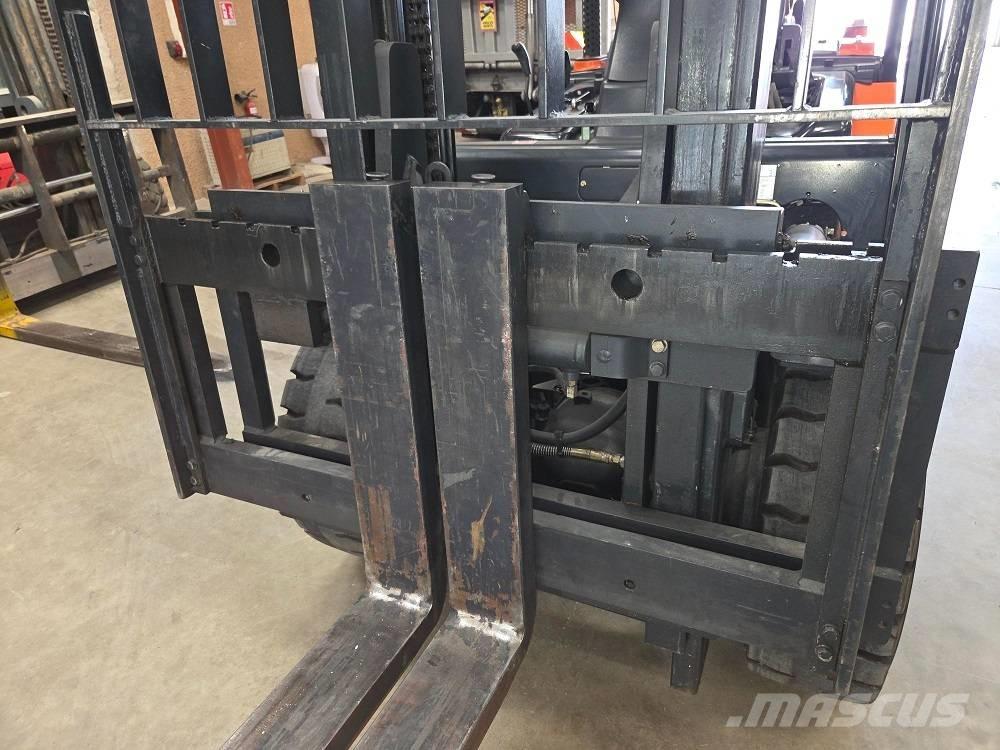 Doosan G 55 C-5 Nestekaasutrukit