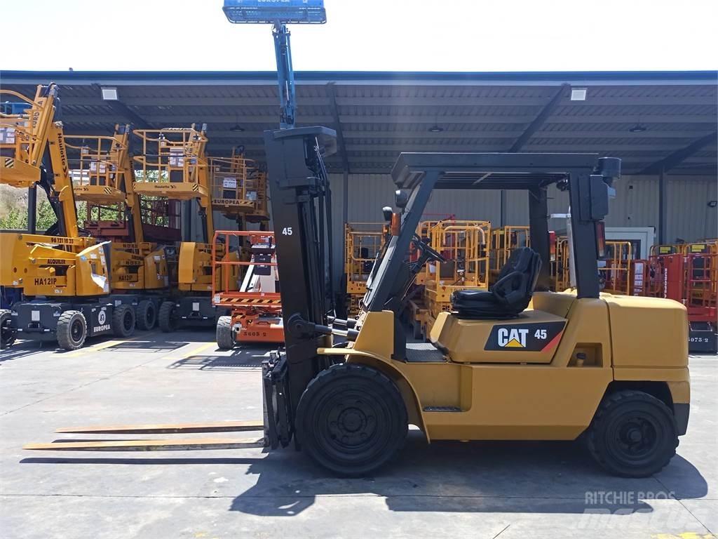 CAT DP45K Dieseltrukit