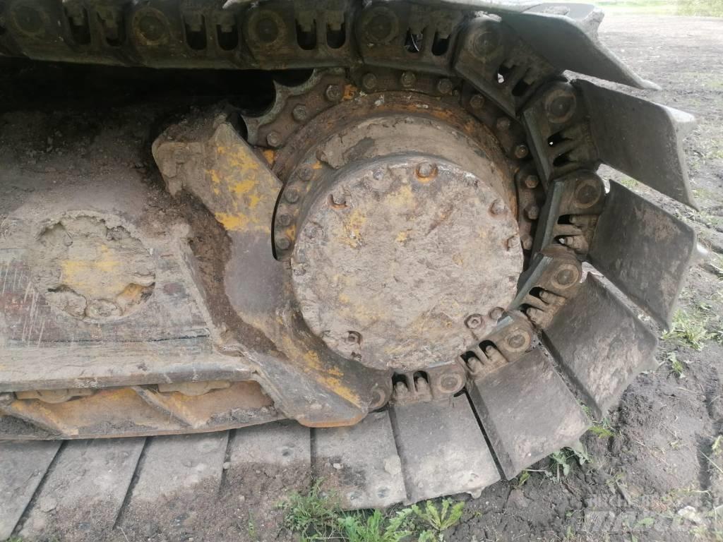Komatsu 51PX Telaketjupuskutraktorit