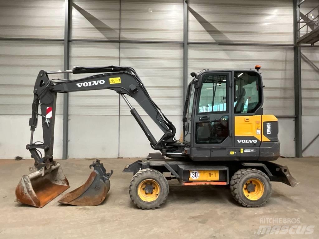 Volvo EW 60 E Pyöräkaivukoneet
