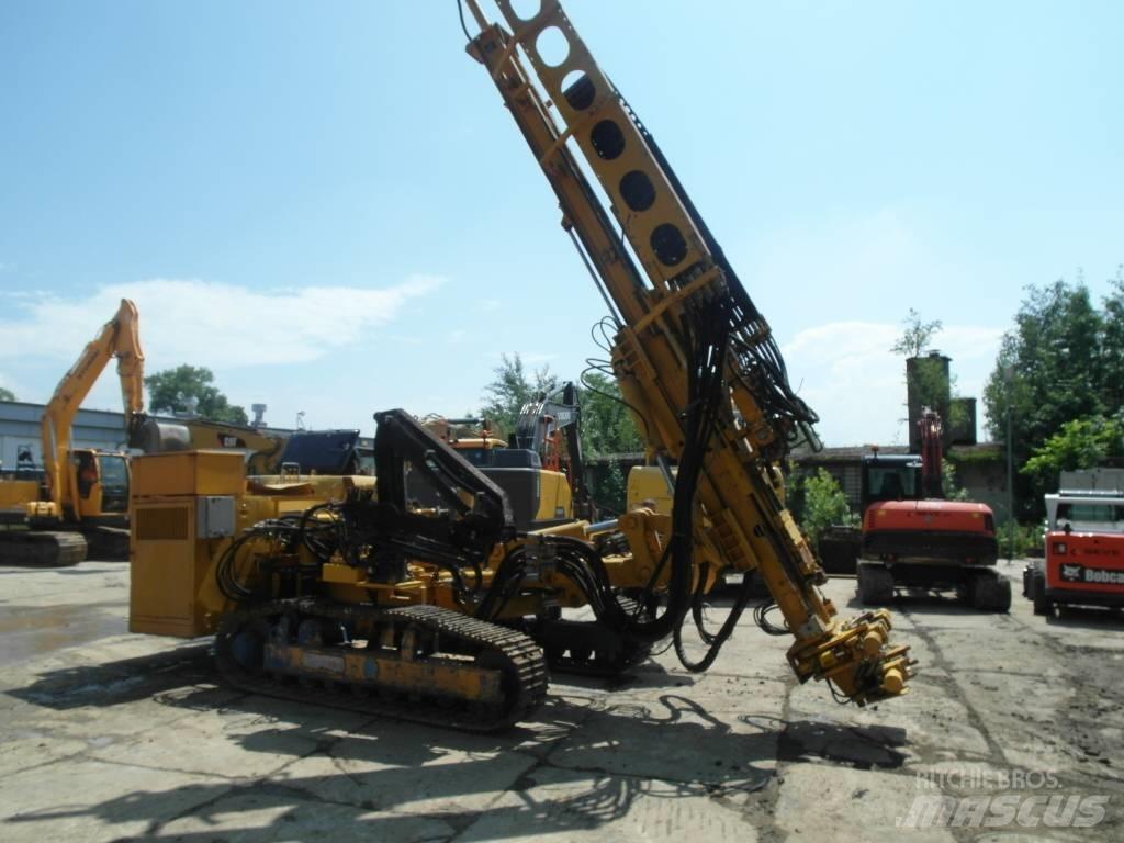 Klemm KR 806-3 Raskaat porat