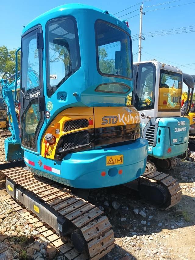 Kubota KX 135 Minikaivukoneet < 7t