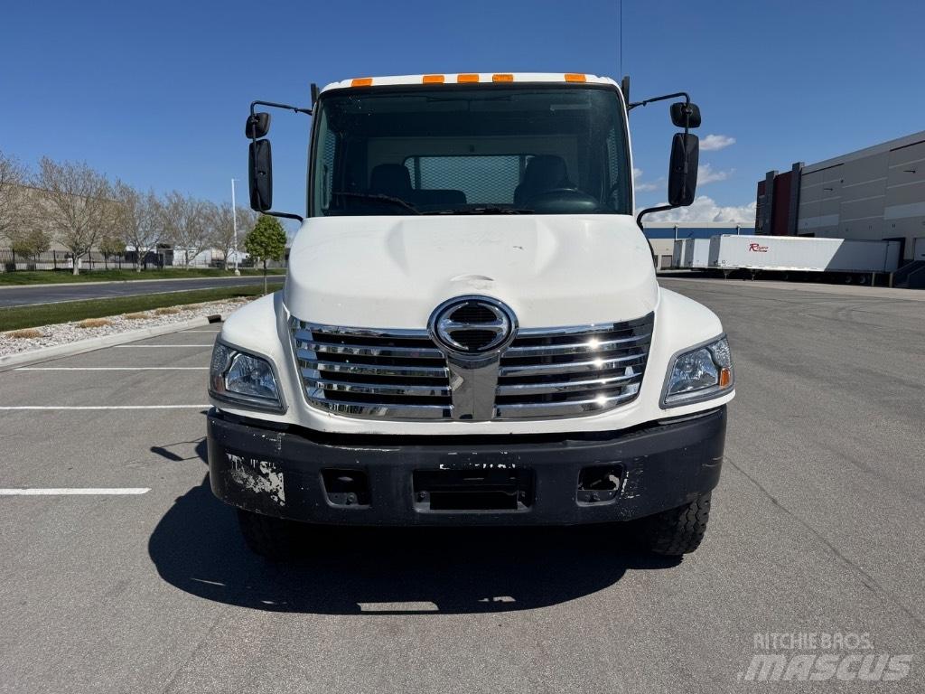 Hino 268 Lava-kuorma-autot