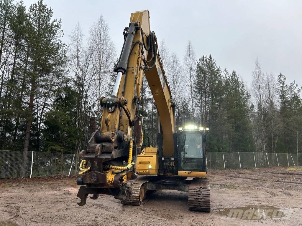 CAT 320 D Telakaivukoneet