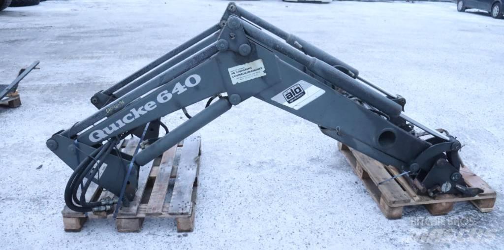 Belarus mtz 820 Etukuormaimet ja kaivuulaitteet