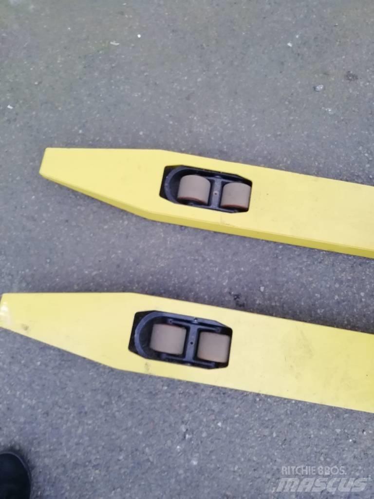 Hyster S1.4 Käyden ajettavat pinoamistrukit