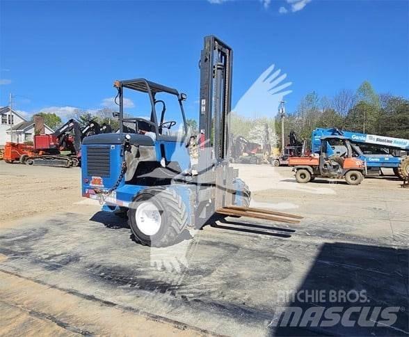 Moffett M55 Ajoneuvotrukit