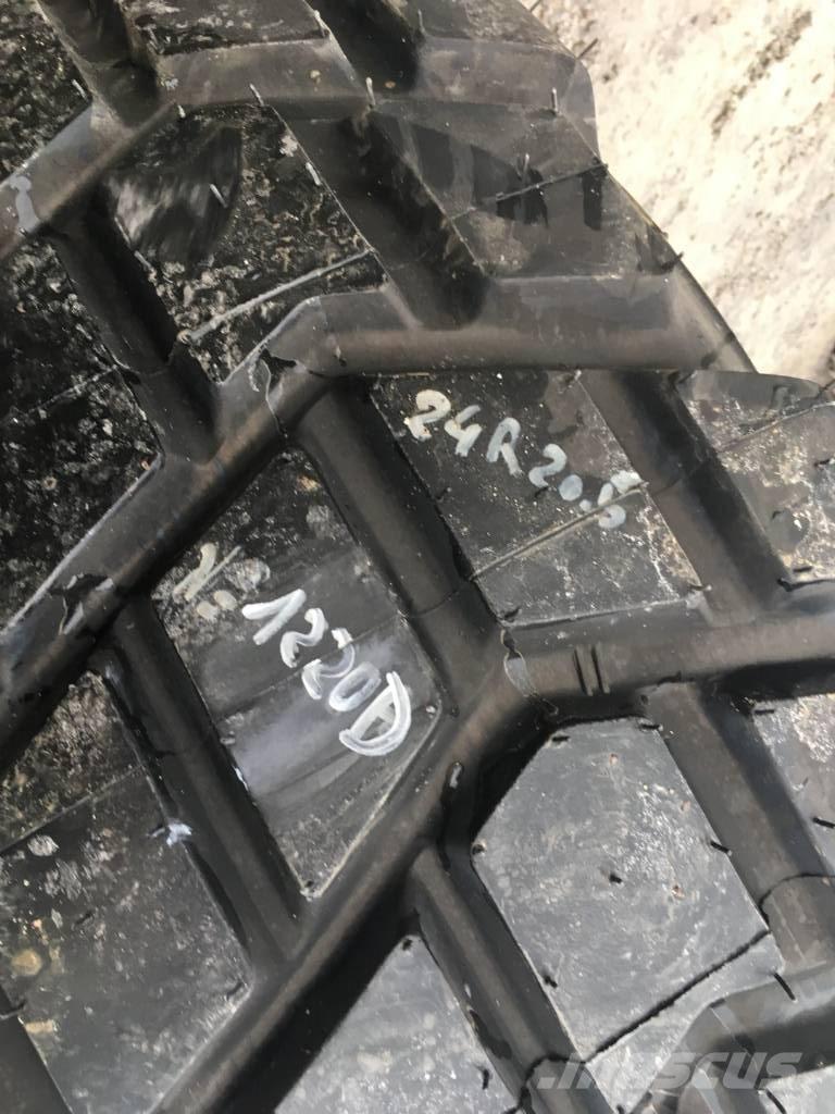  MAGNA TYRES 24R20.5 Renkaat ja vanteet