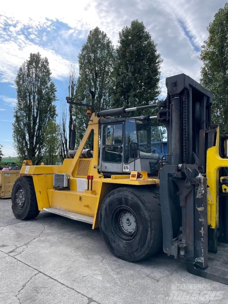 Kalmar DCD370-12 Dieseltrukit