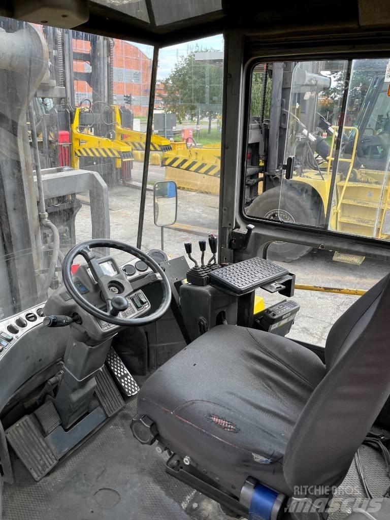 Kalmar DCD370-12 Dieseltrukit