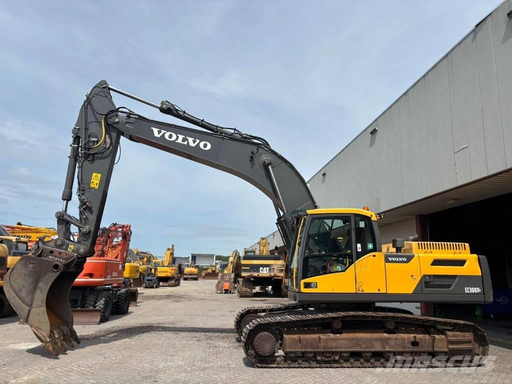 Volvo EC 300 D L Telakaivukoneet